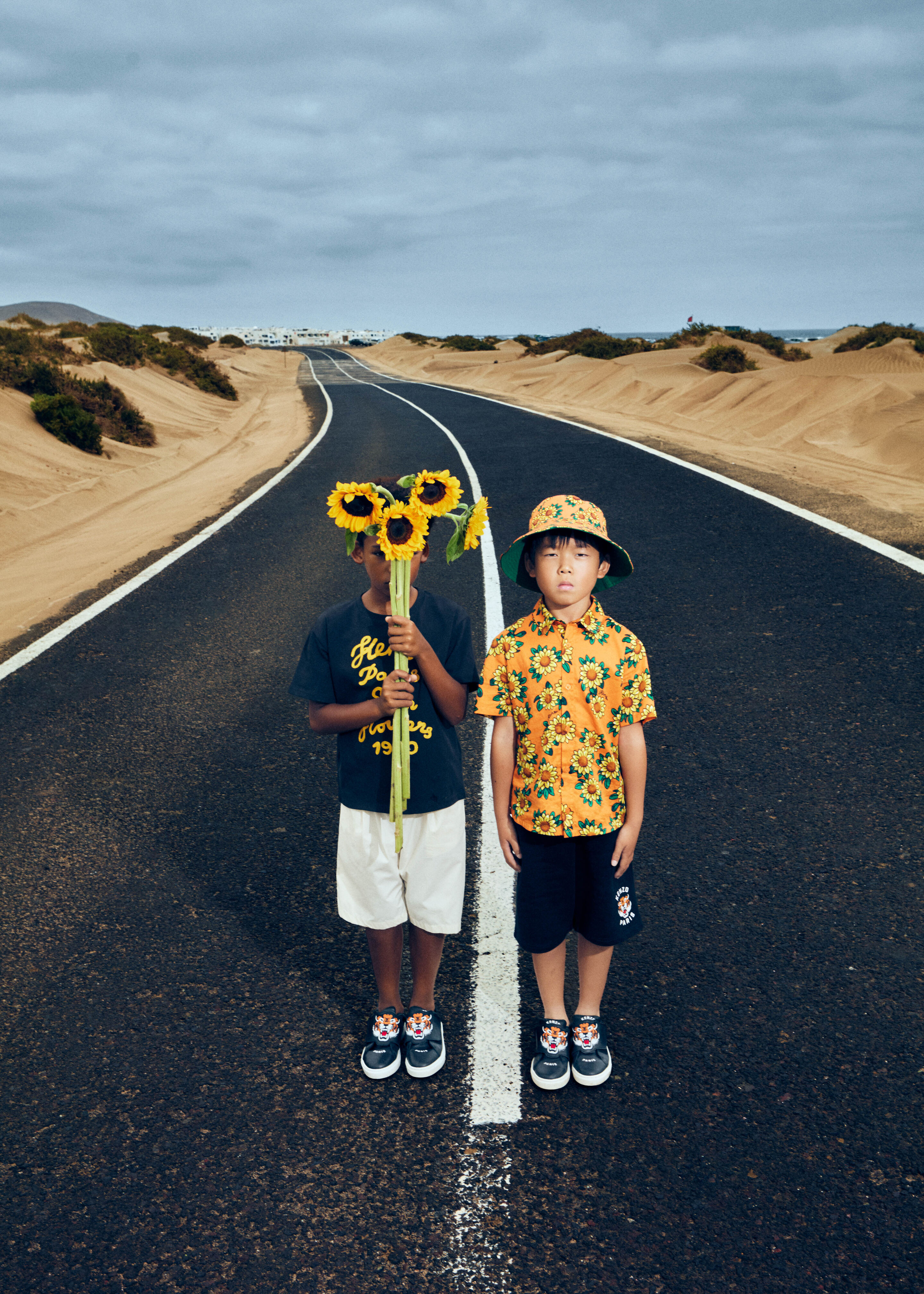 Estilo infantil Kenzo para niña y niño: conjuntos florales con estampado de girasol, moda colorida premium y de lujo en Kidsaround