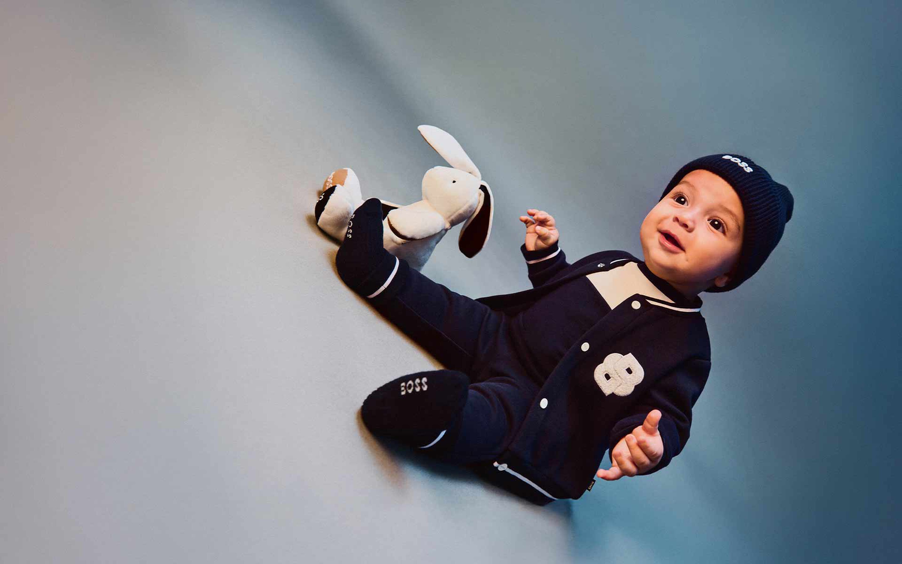 Trendy green baby pajamas – fashion around for kids | Kidsaround