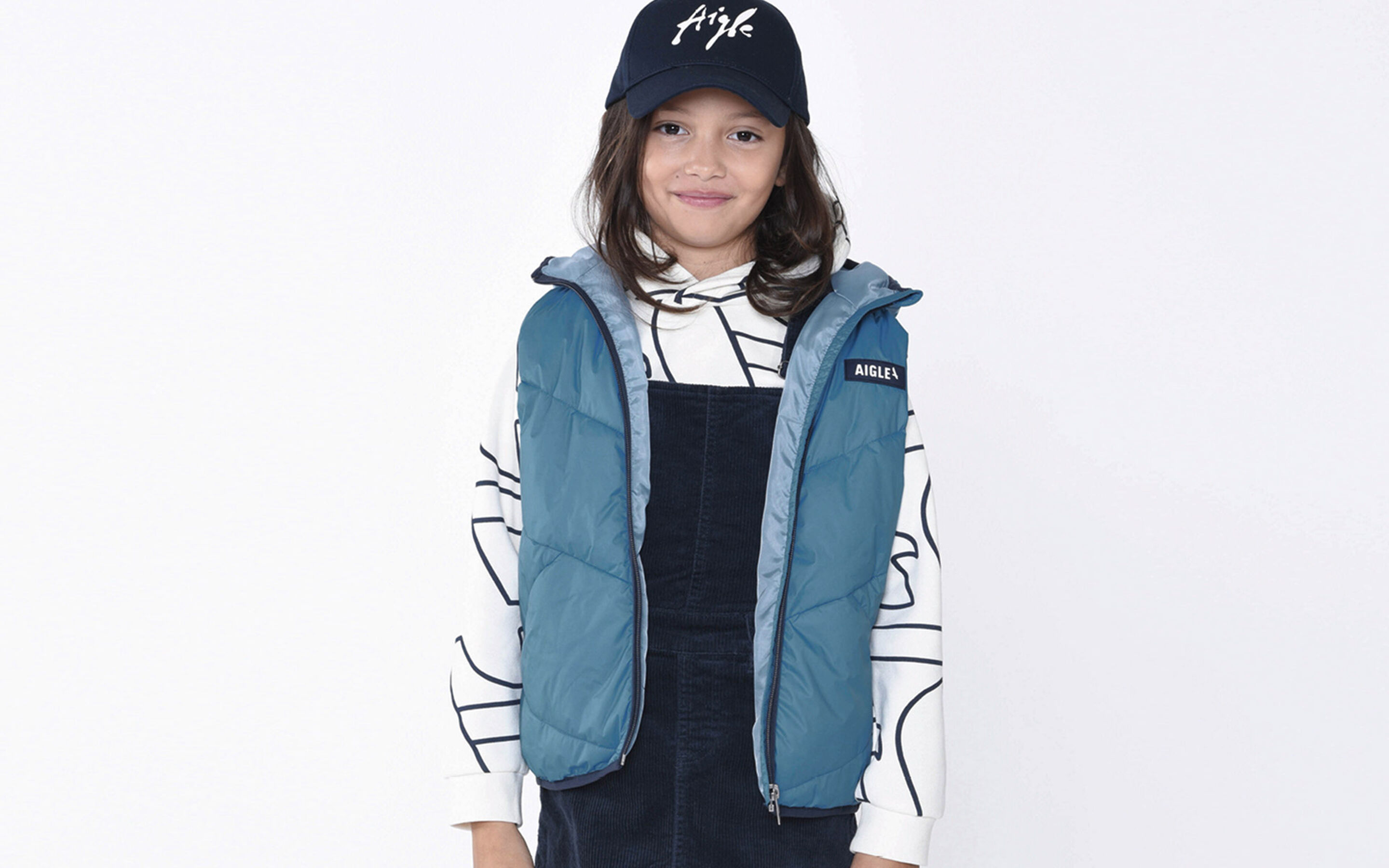 aigle sleeveless down jacket and cap 