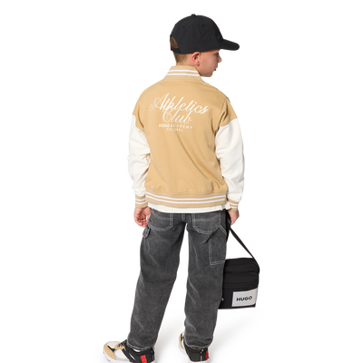 PELUCHE ESTILO C&Aacute;RDIGAN HUGO NI&Ntilde;O