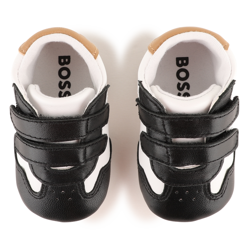 ZAPATILLAS DE PIEL DE OVEJA BOSS 
                        NI&Ntilde;O