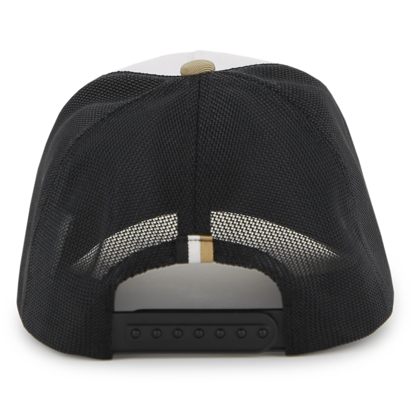 Gorra con cierre ajustable BOSS 
                        NI&Ntilde;O