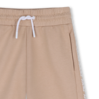 Conjunto de camiseta y bermudas DKNY 
                    NI&Ntilde;O