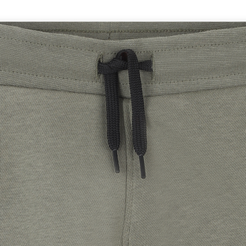 Mono BOSS 
                        NI&Ntilde;O