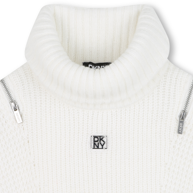 Su&eacute;ter sin mangas DKNY 
                        NI&Ntilde;A