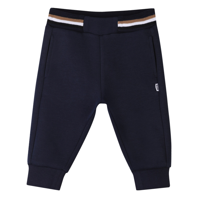 Conjunto chaqueta y pantal&oacute;n BOSS 
                        NI&Ntilde;O
