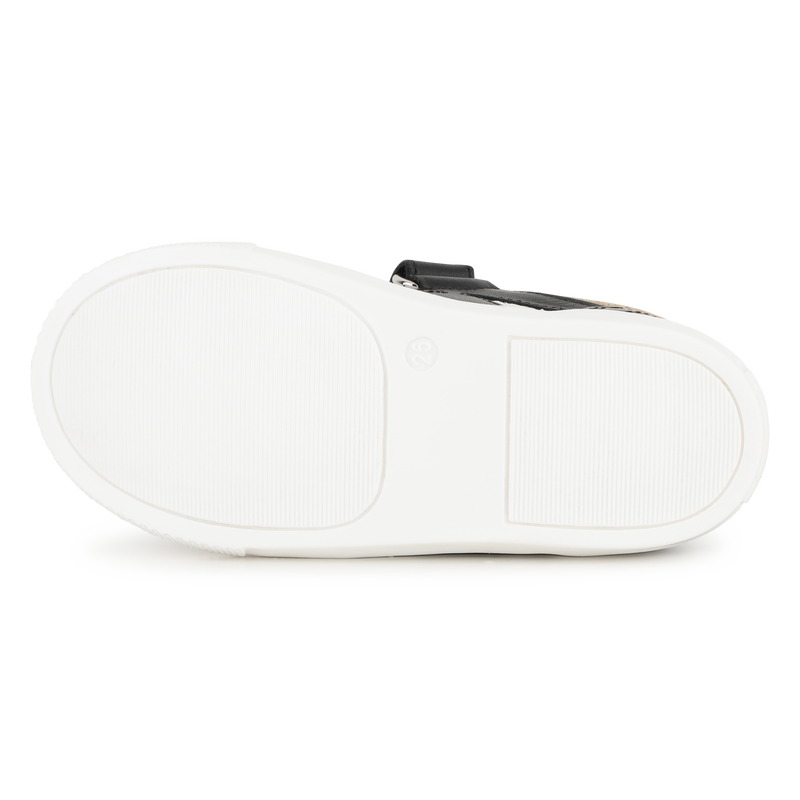 ZAPATILLAS CON RAYAS DE VELCRO BOSS 
                        NI&Ntilde;O