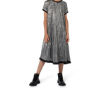 Vestido plisado de manga corta DKNY 
                    NI&Ntilde;A