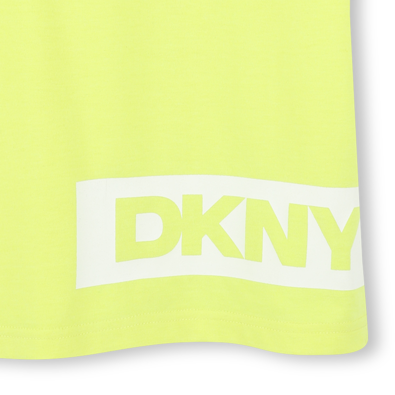Camiseta con estampado DKNY 
                        NI&Ntilde;O