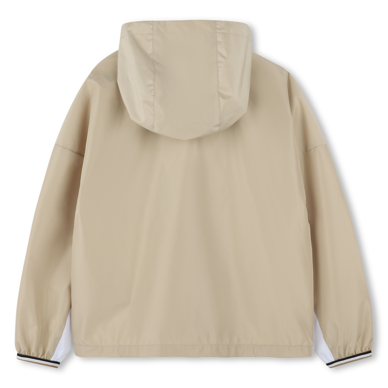 Cortavientos bicolor BOSS 
                        NI&Ntilde;O