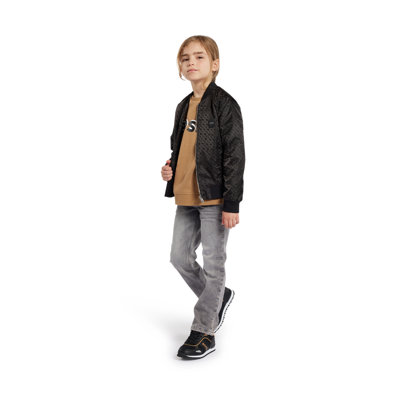 Deportivas de piel y cordones