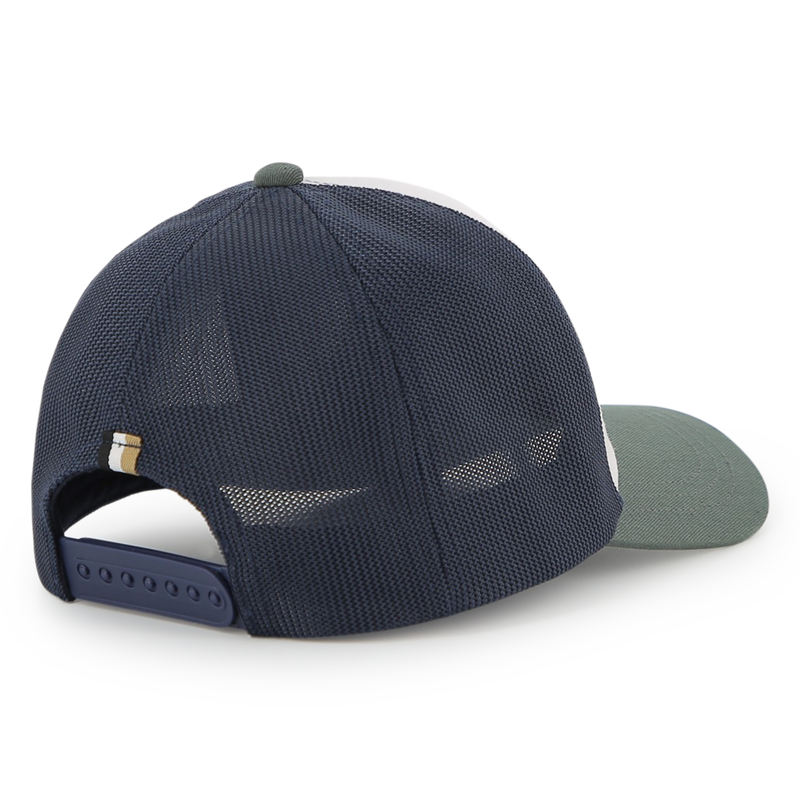 Gorra con cierre ajustable BOSS 
                        NI&Ntilde;O