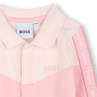Pijama apliques y cuello polo BOSS 
                    NI&Ntilde;A