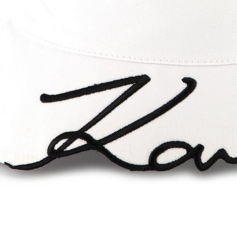 Gorro bordado de algod&oacute;n KARL LAGERFELD KIDS 
                        NI&Ntilde;A