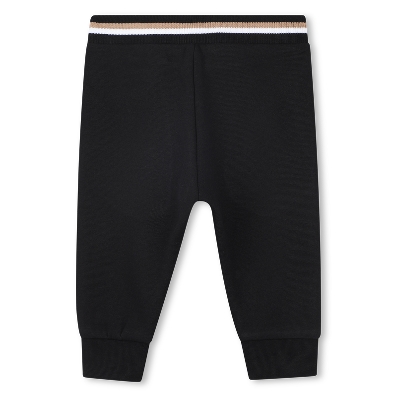 Conjunto chaqueta y pantal&oacute;n BOSS 
                        NI&Ntilde;O