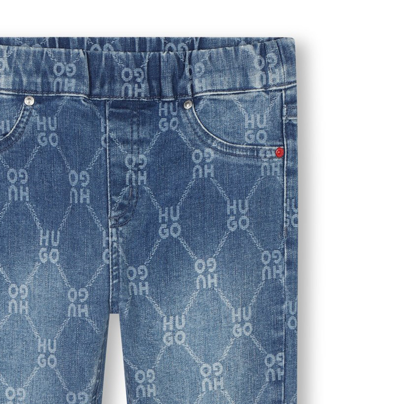 Pantal&oacute;n ajustado estampado HUGO 
                        NI&Ntilde;A