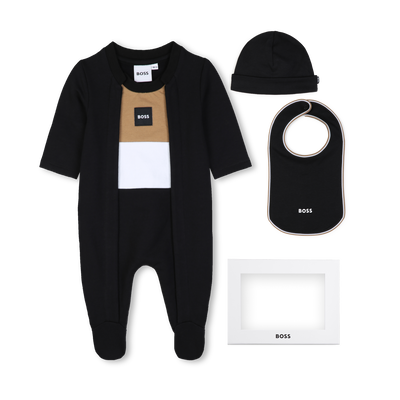 Conjunto de pijama, gorro y babero. BOSS NI&Ntilde;O