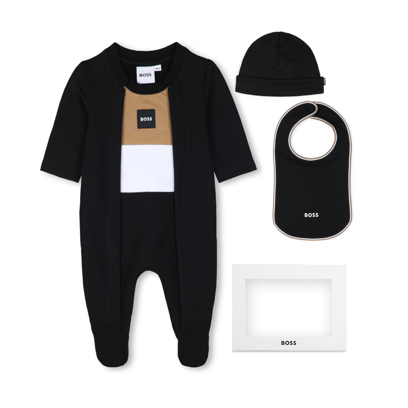 Conjunto de pijama, gorro y babero. BOSS 
                        NI&Ntilde;O