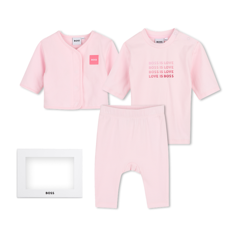 Conjunto de pantal&oacute;n, c&aacute;rdigan y camiseta BOSS 
                        NI&Ntilde;A