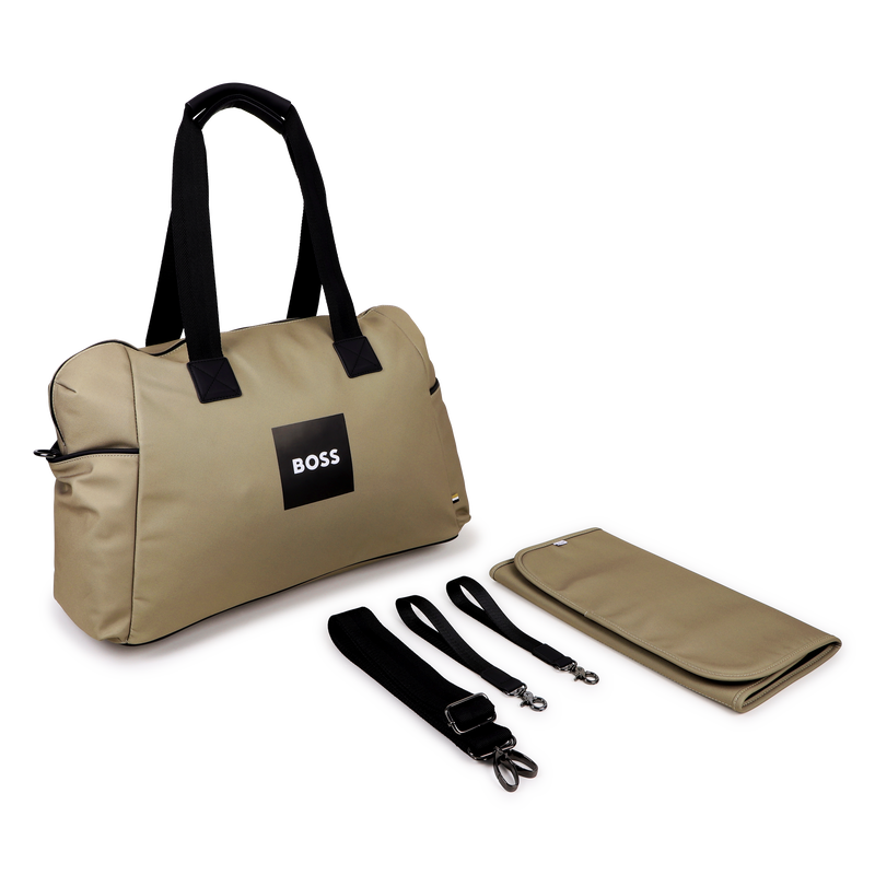 BOLSA DE PA&Ntilde;ALES BOSS 
                        UNISEXO