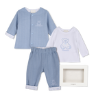 Conjunto de pantal&oacute;n, c&aacute;rdigan y camiseta GIVENCHY 
                    NI&Ntilde;O