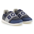 Zapatillas con el&aacute;stico de la marca BOSS 
                    NI&Ntilde;O