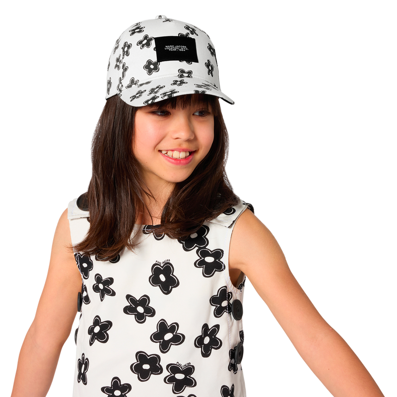 GORRO MARC JACOBS 
                        NI&Ntilde;A