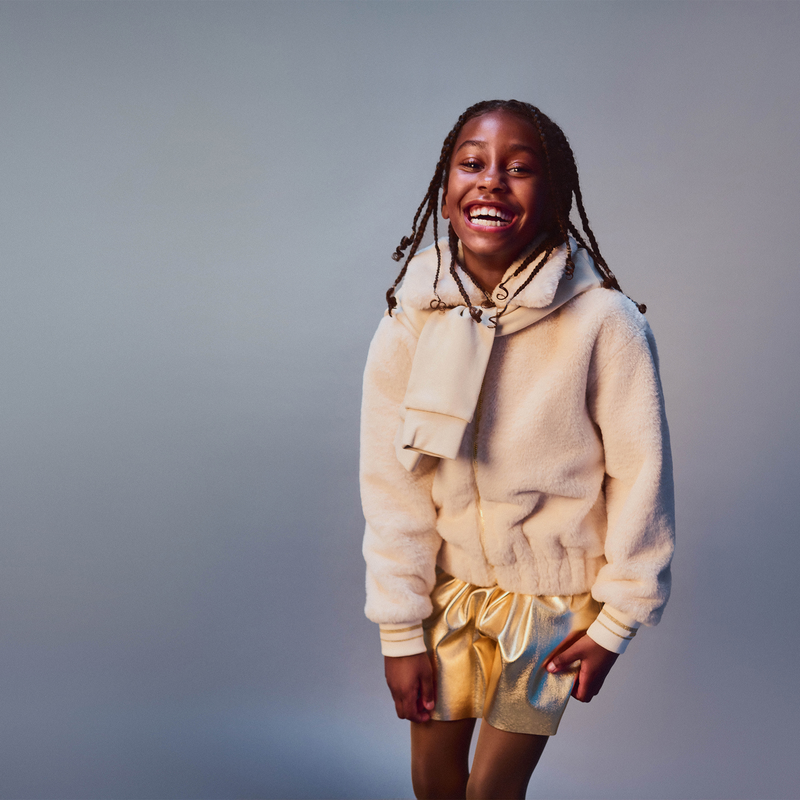 Pantalones cortos de imitaci&oacute;n dorados BOSS 
                        NI&Ntilde;A