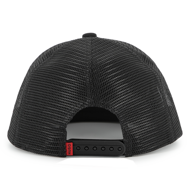 Gorra bimaterial HUGO 
                        NI&Ntilde;O