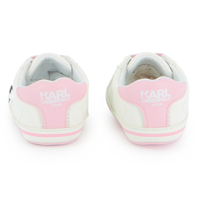 Zapatillas de cuero sint&eacute;tico KARL LAGERFELD KIDS NI&Ntilde;A