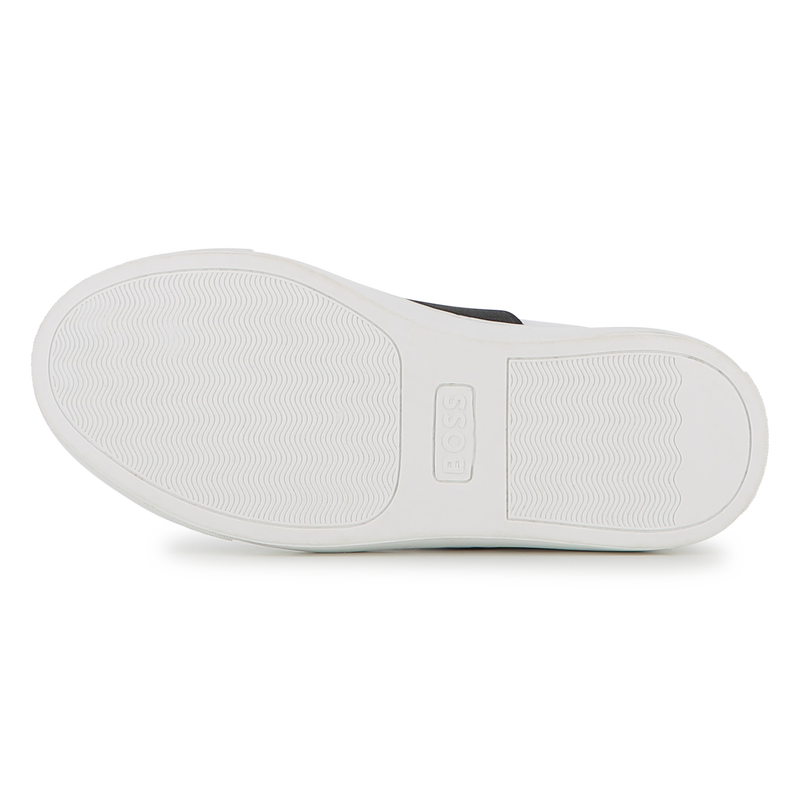 Zapatilla de imitaci&oacute;n BOSS 
                        NI&Ntilde;O