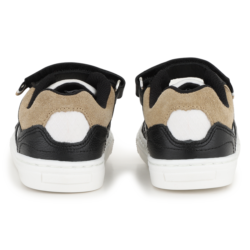 ZAPATILLAS CON RAYAS DE VELCRO BOSS 
                        NI&Ntilde;O