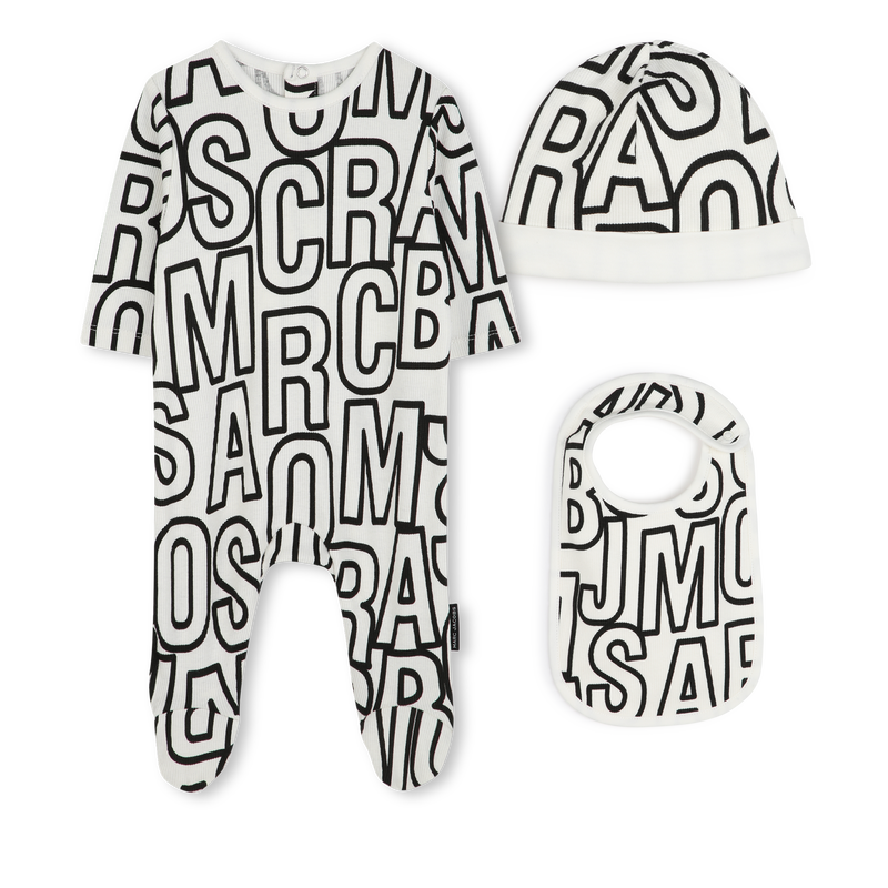 Pijama, babero y gorro MARC JACOBS 
                        UNISEXO