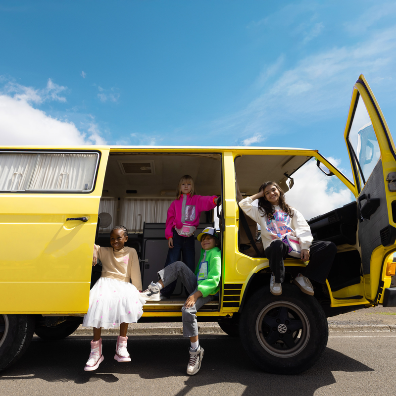 Vestido de forro polar con capucha BILLIEBLUSH 
                        NI&Ntilde;A