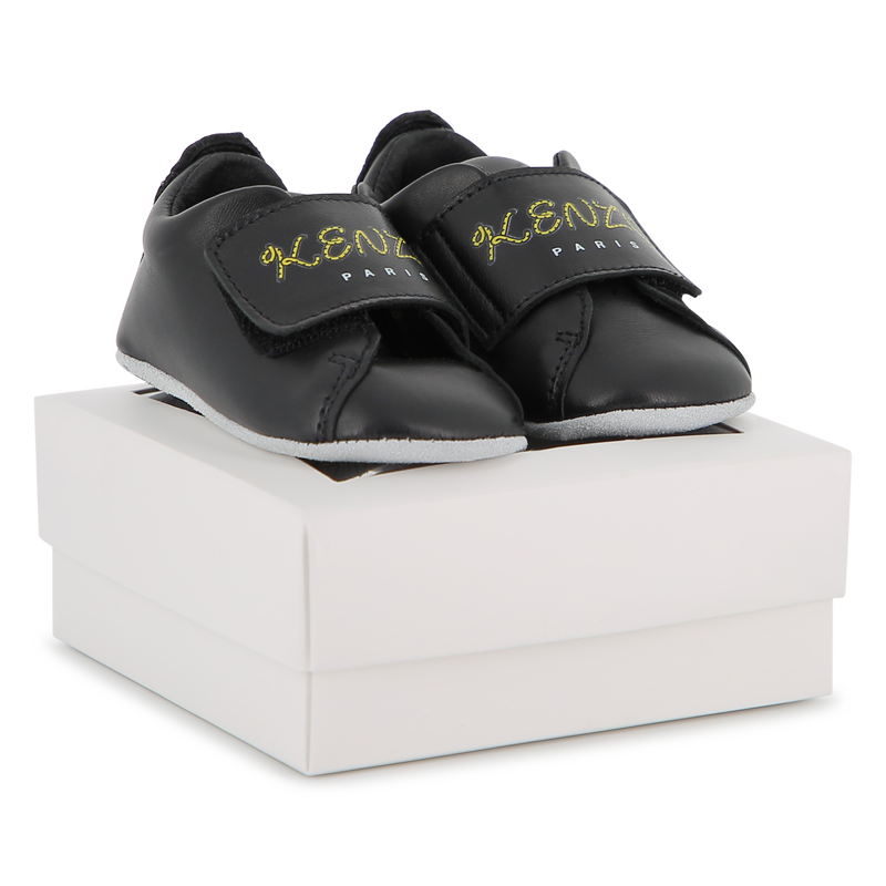 Zapatitos de beb&eacute; KENZO KIDS 
                        UNISEXO