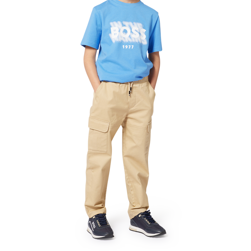 Pantal&oacute;n de sarga y bolsillos BOSS 
                        NI&Ntilde;O