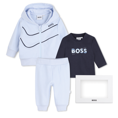 Conjunto de pantal&oacute;n, c&aacute;rdigan y camiseta BOSS NI&Ntilde;O