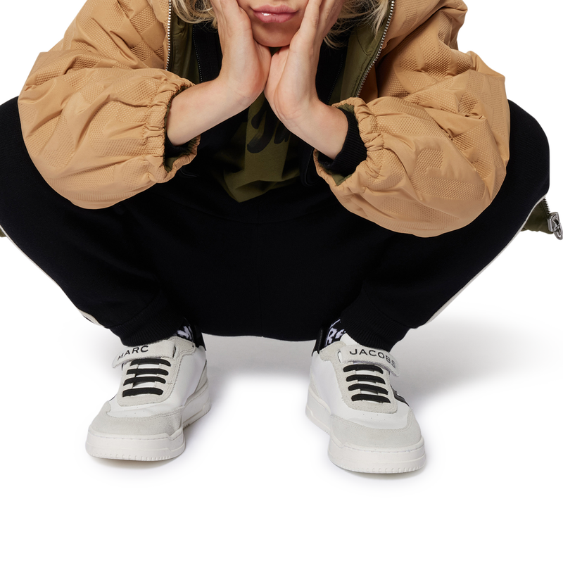 Gorro elegante con vuelta MARC JACOBS 
                        UNISEXO