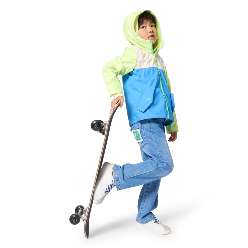 CORTAVIENTOS CON CAPUCHA BILLIEBLUSH 
                        NI&Ntilde;O