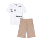 Conjunto de camiseta y bermudas DKNY 
                    NI&Ntilde;O