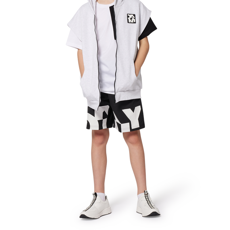 Ba&ntilde;ador con bolsillos DKNY 
                        NI&Ntilde;O