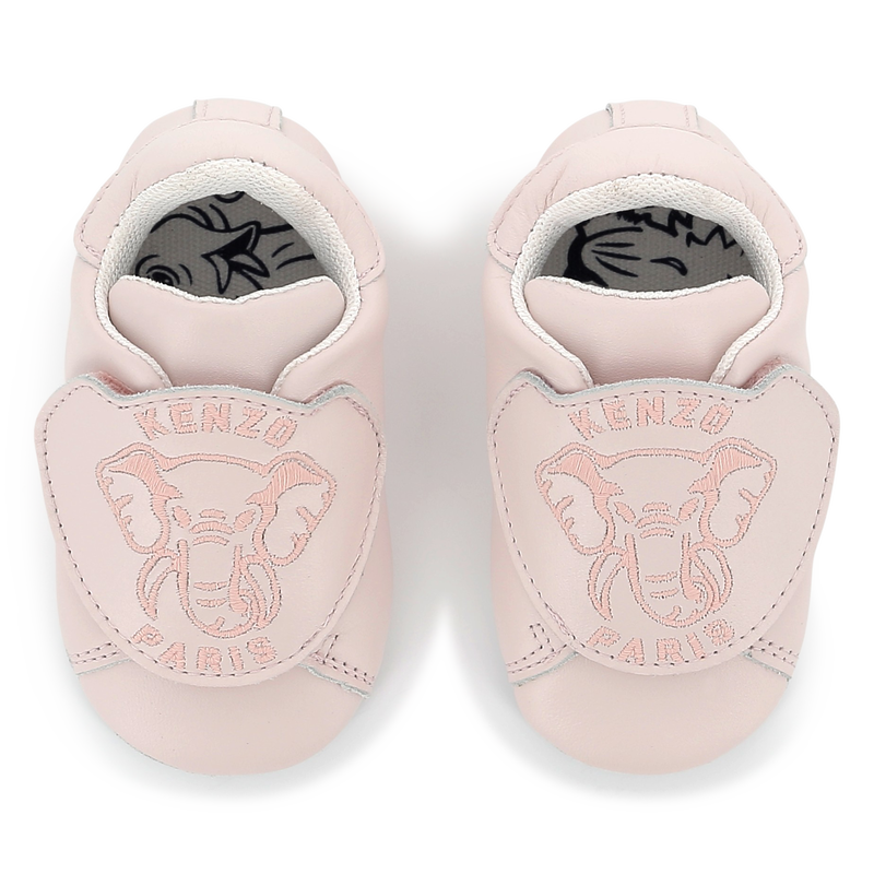 Patucos de cuero con velcro KENZO KIDS 
                        UNISEXO