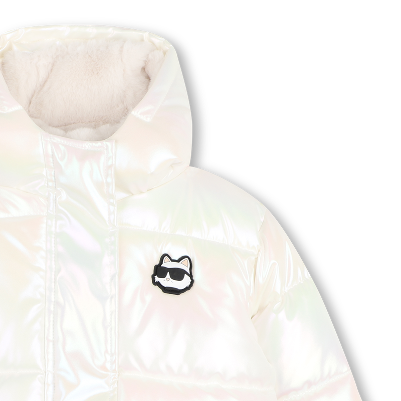 Chaqueta acolchada con capucha KARL LAGERFELD KIDS 
                        NI&Ntilde;A