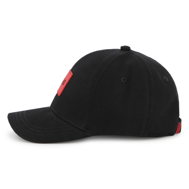 GORRA AJUSTABLE HUGO 
                        UNISEXO
