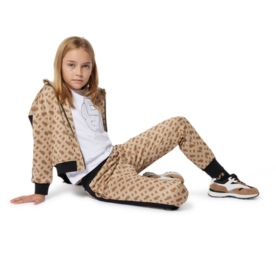 Pantal&oacute;n de ch&aacute;ndal monograma BOSS NI&Ntilde;A