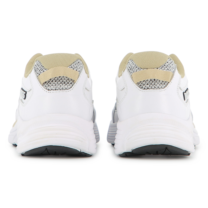 Zapatillas con cordones