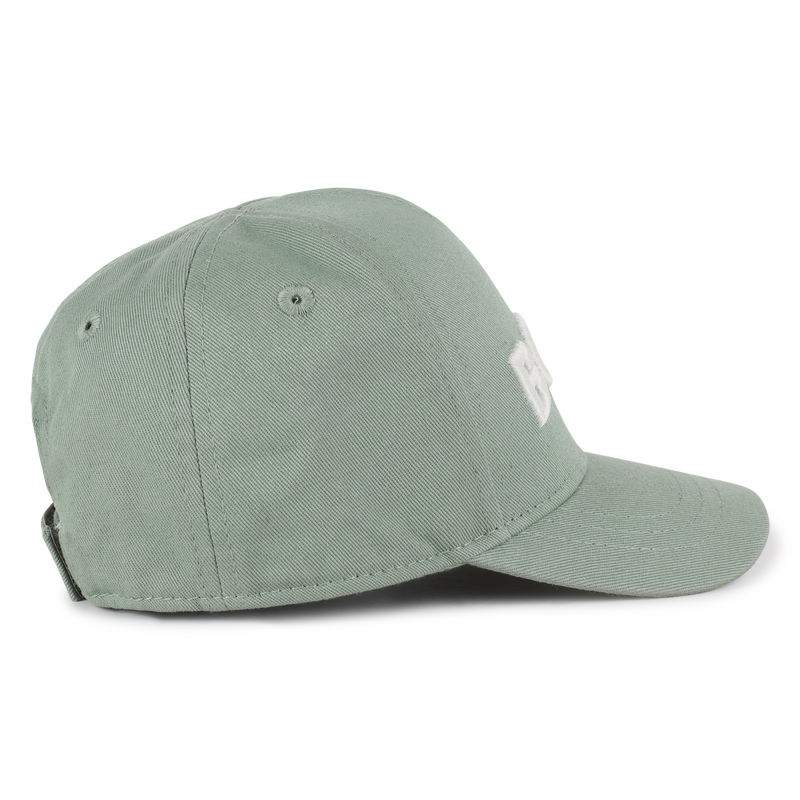 TAPA CON CIERRE DE VELCRO BOSS 
                        NI&Ntilde;O