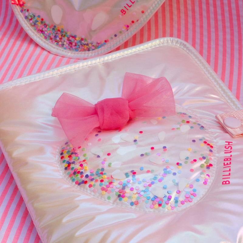 PROTECTOR DE REGISTROS DE SALUD BILLIEBLUSH 
                        NI&Ntilde;A