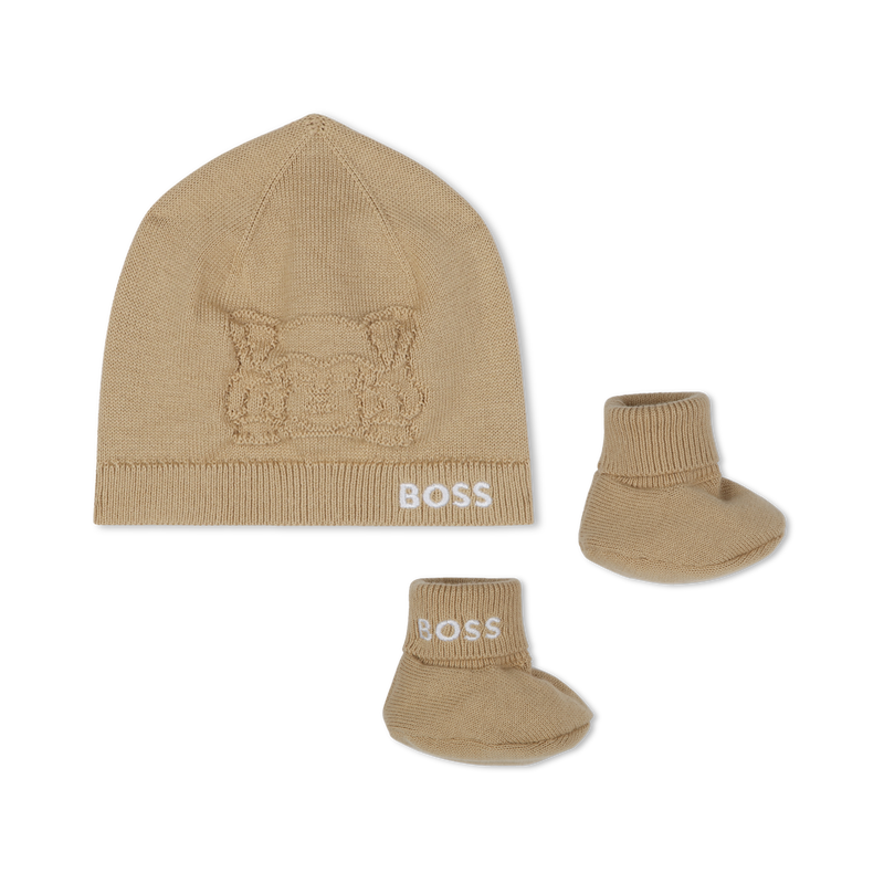 Conjunto gorro y patucos BOSS 
                        UNISEXO