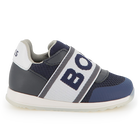 Zapatillas con el&aacute;stico de la marca BOSS 
                    NI&Ntilde;O